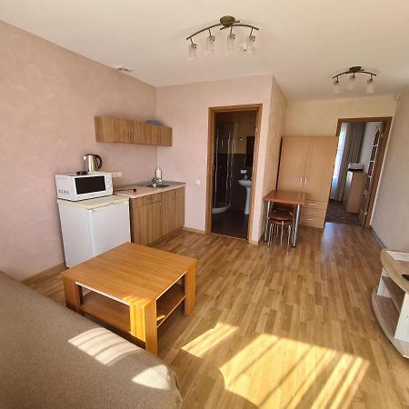 Pajurio Vingis Aparthotel Palanga Bagian luar foto