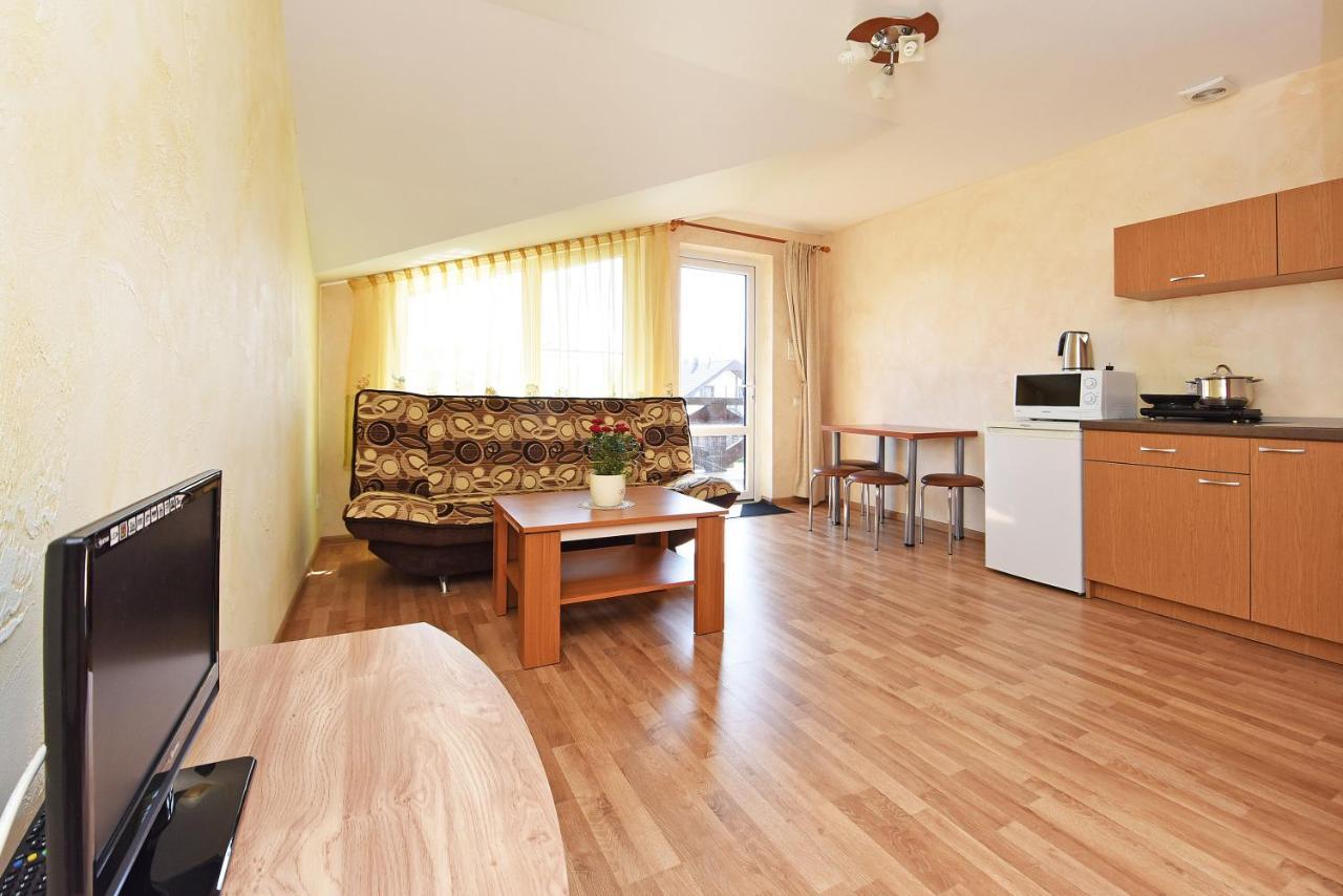 Pajurio Vingis Aparthotel Palanga Bagian luar foto