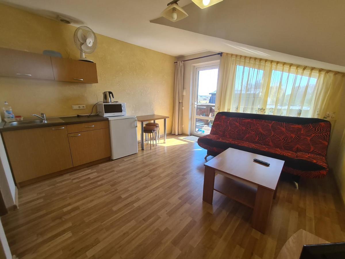 Pajurio Vingis Aparthotel Palanga Bagian luar foto