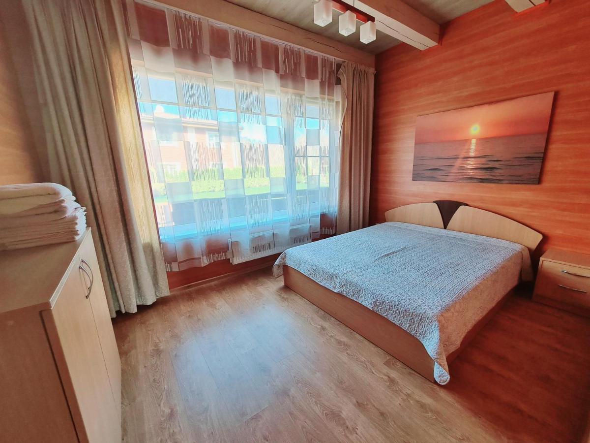 Pajurio Vingis Aparthotel Palanga Bagian luar foto