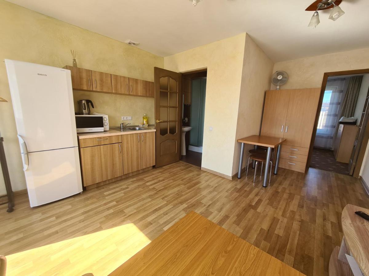 Pajurio Vingis Aparthotel Palanga Bagian luar foto